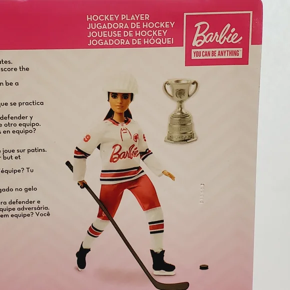 Barbie: You Can Do Anything Hockey Player - Picture 5 of 6